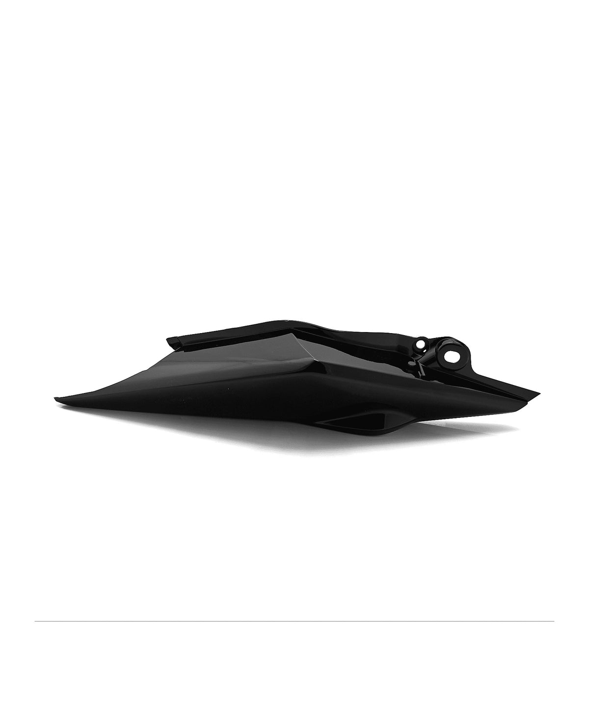 Tapa lateral trasera der cb 110 negra