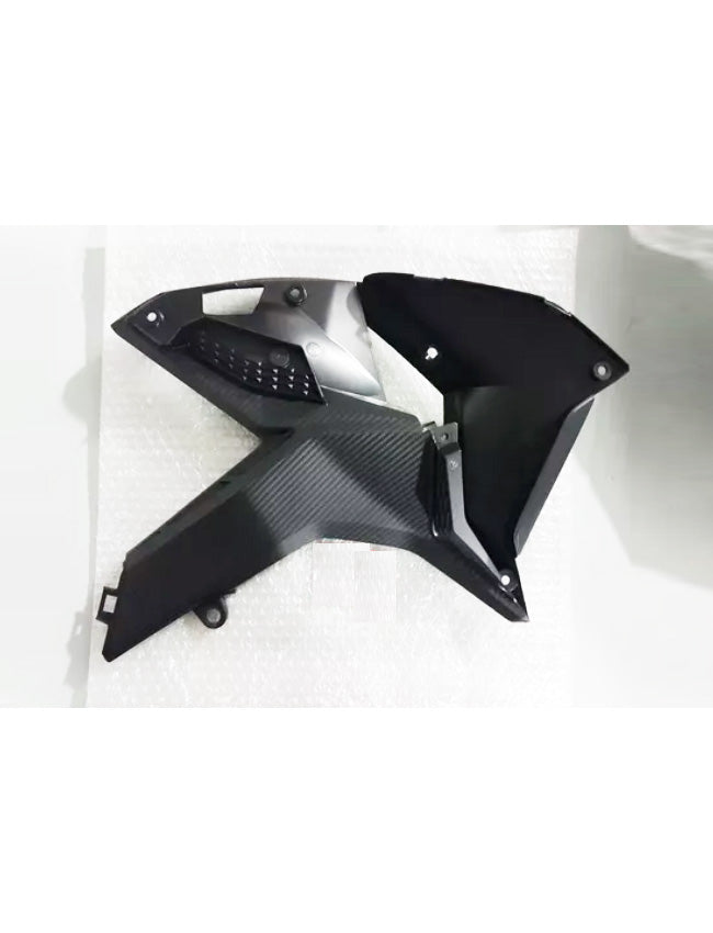 Panel interno aleron tanque der cb125f